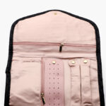 Cartera de Plástico Rosa y Negro con Broche G. - Imagen 4