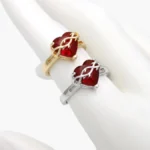 Anillo Ajustable Sagrado Corazón Zirconia Piedra Roja Chapa de Oro 1244