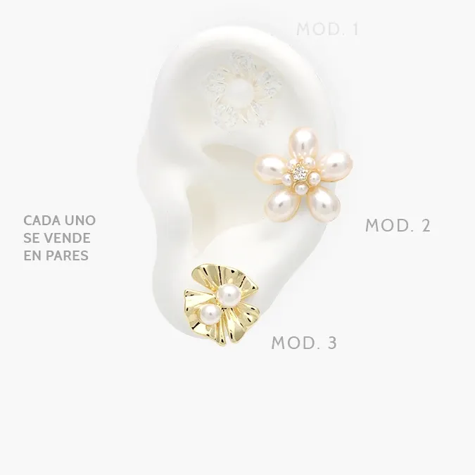 CA50447 Broqueles Flores Perla Zirconia Blanca Chapa de Oro 447 - Imagen 1