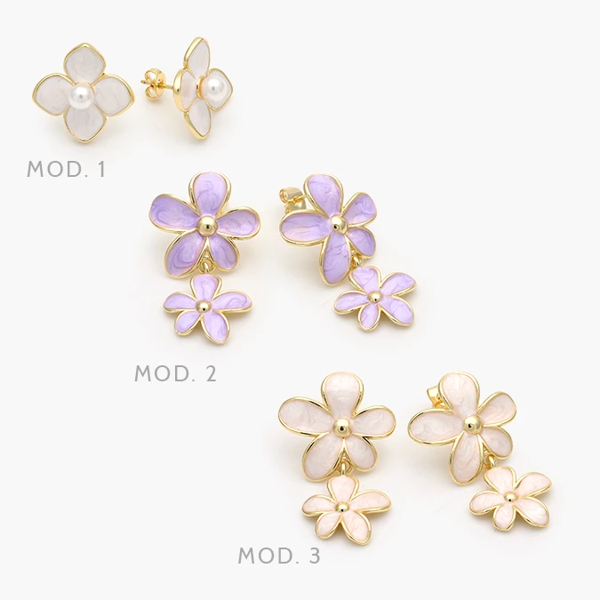 CA10735 Aretes Flores Esmalte Blanco y Morado Perlas Chapa de Oro 735 - Imagen 1