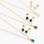Juego Gotas Zirconias Blancas Negras y Verdes Chapa de Oro 159 - Blanca